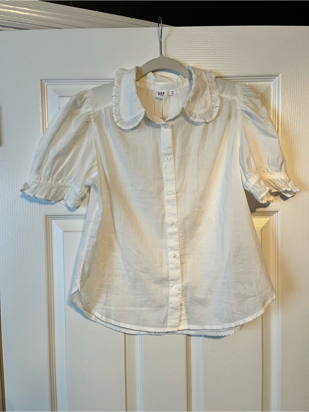 GAP Ruffled Peter Pan Collar Top